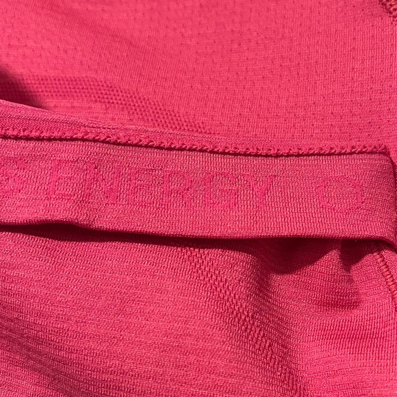 Lululemon Swiftly Tech Cropped Short-Sleeve Shirt 2.0
Raspberry Coulis Size 0 - Picture 10 of 10